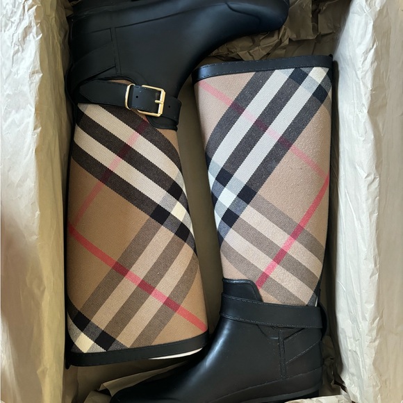 BURBERRY London Check Rain boot size 37 - Picture 3 of 3
